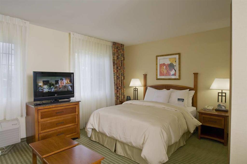 Homewood Suites By Hilton Stratford Room photo